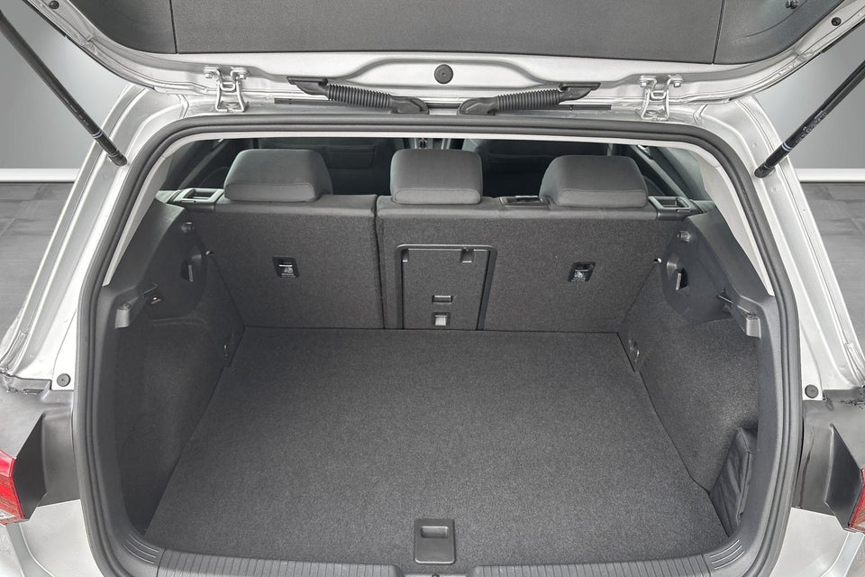 VW Golf VIII 1,4 eHybrid DSG 5d