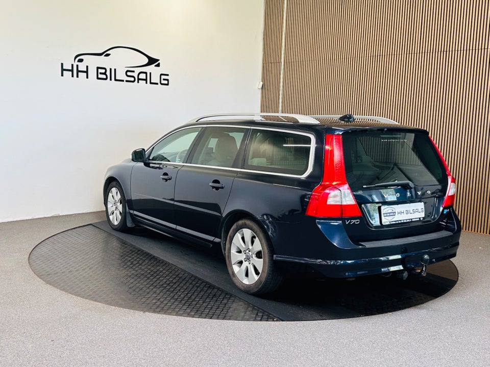 Volvo V70 2,4 D5 185 Summum 5d