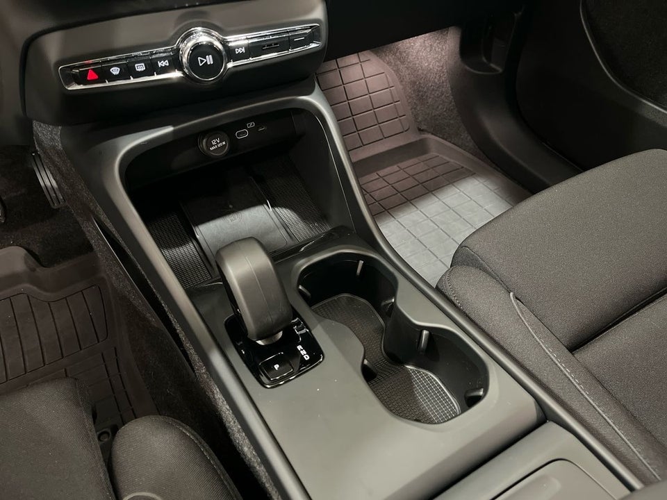 Volvo EX40 Extended Range Plus 5d