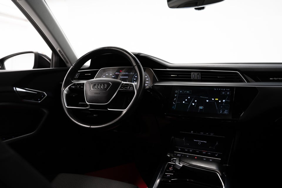 Audi e-tron 50 quattro 5d