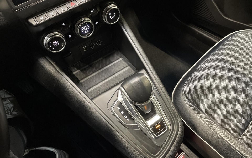 Renault Captur 1,3 TCe 155 Intens EDC 5d