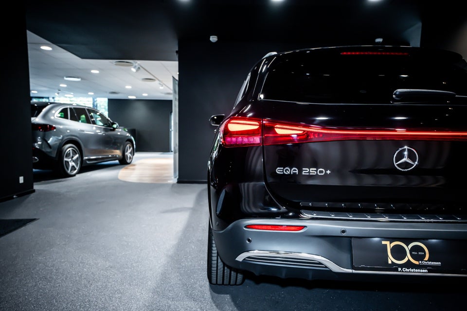 Mercedes EQA250+ AMG Premium 5d