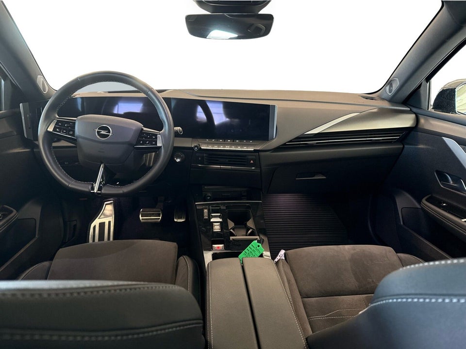 Opel Astra-e 54 Ultimate 5d