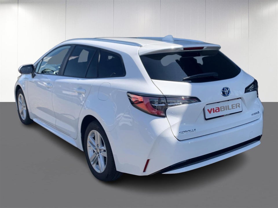 Toyota Corolla 1,8 Hybrid Active Smart Touring Sports MDS 5d