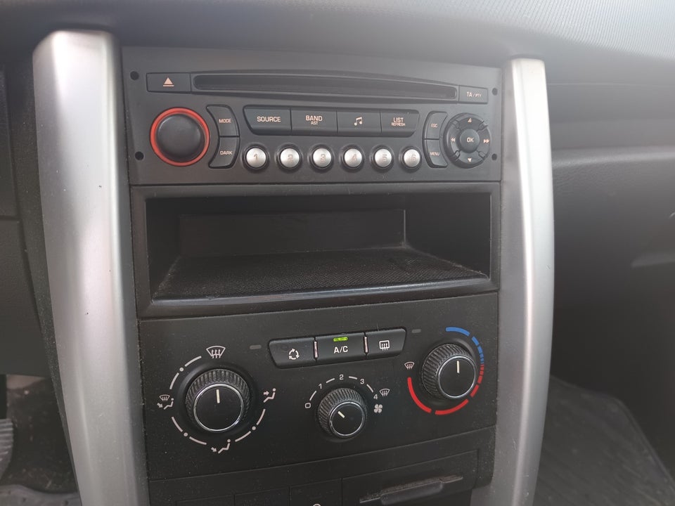 Peugeot 207 1,6 HDi 90 Comfort+ 5d