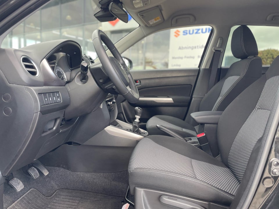 Suzuki Vitara 1,4 mHybrid Active 5d