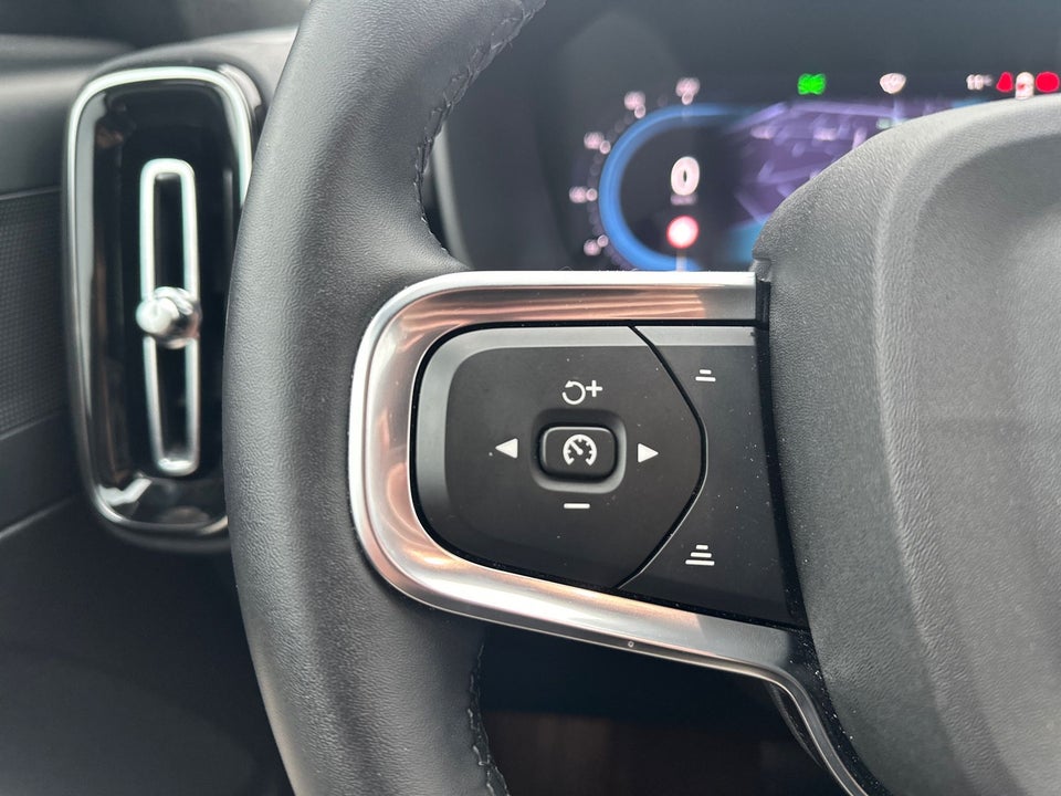 Volvo XC40 ReCharge Extended Range Core 5d