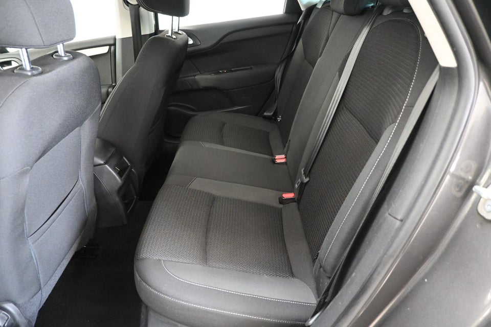 Citroën C4 1,6 BlueHDi 100 Feel+ 5d