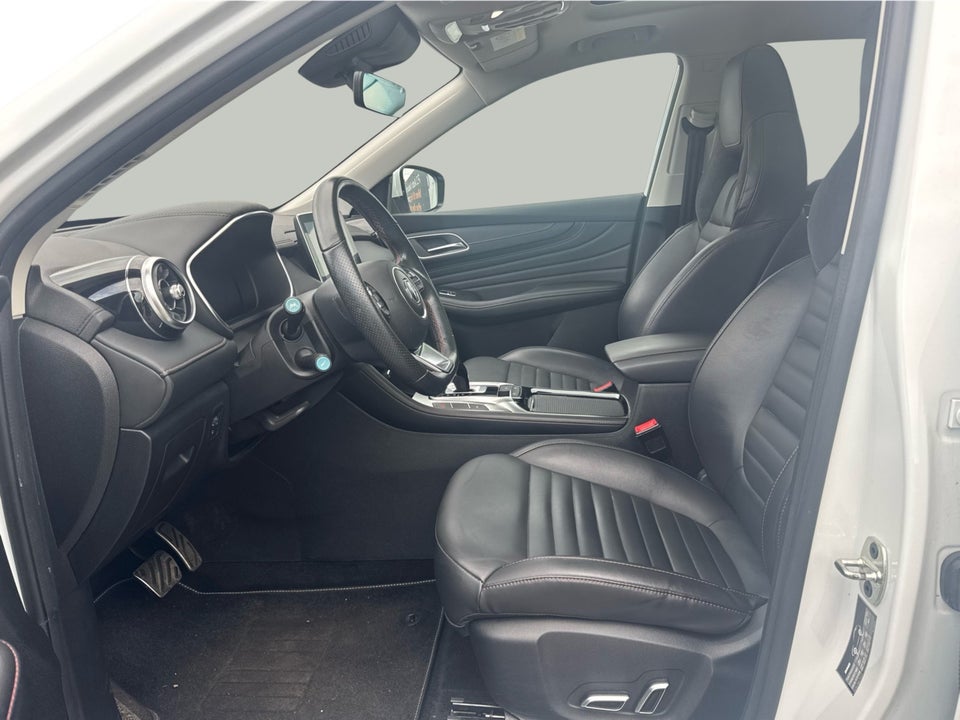 MG EHS 1,5 PHEV Luxury 5d
