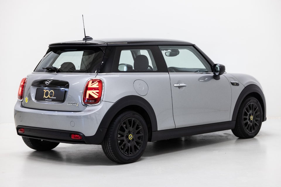 MINI Cooper SE Classic 3d