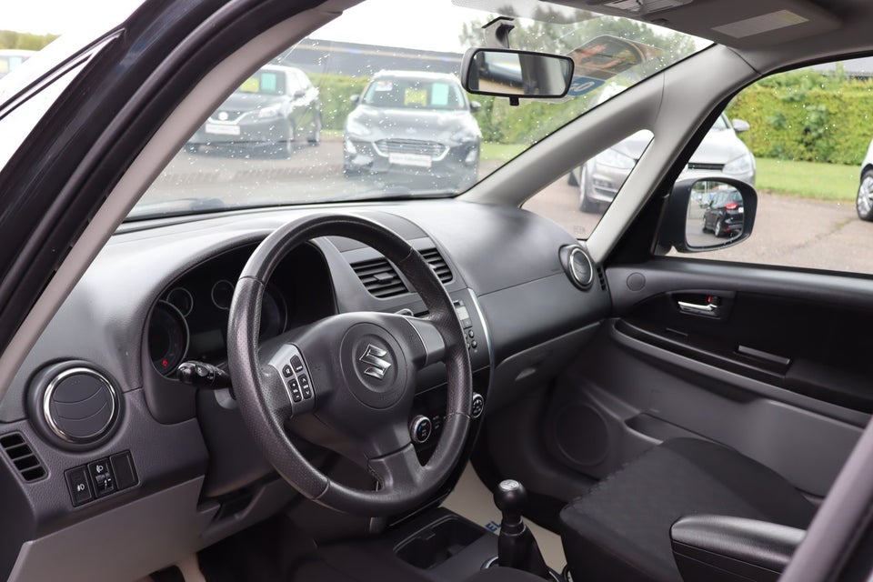 Suzuki SX4 1,6 GLX 4d