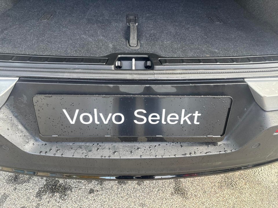 Volvo XC40 ReCharge Twin Ultimate 5d