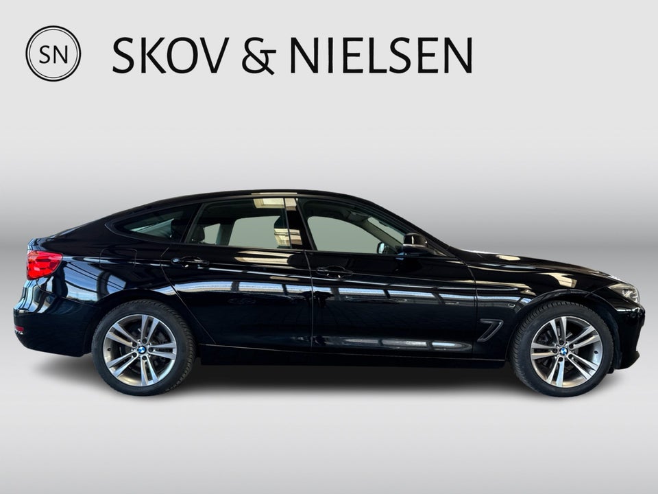 BMW 320i 2,0 Gran Turismo 5d