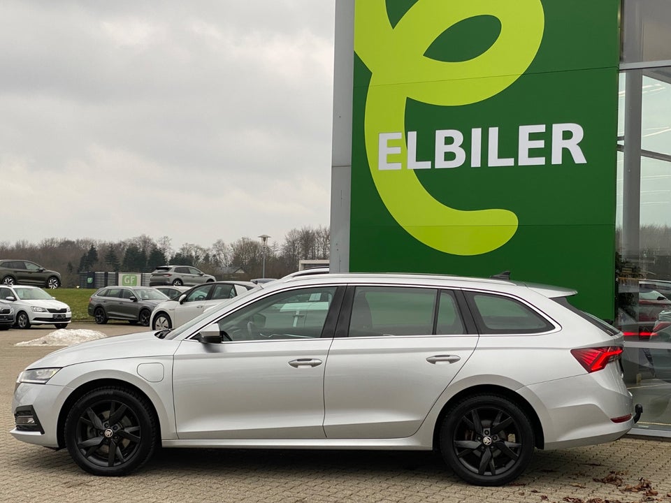 Skoda Octavia 1,4 TSi iV Plus Combi DSG 5d
