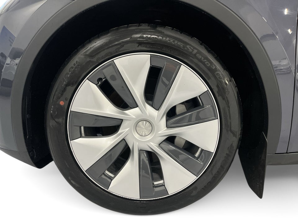 Tesla Model Y Long Range AWD 5d