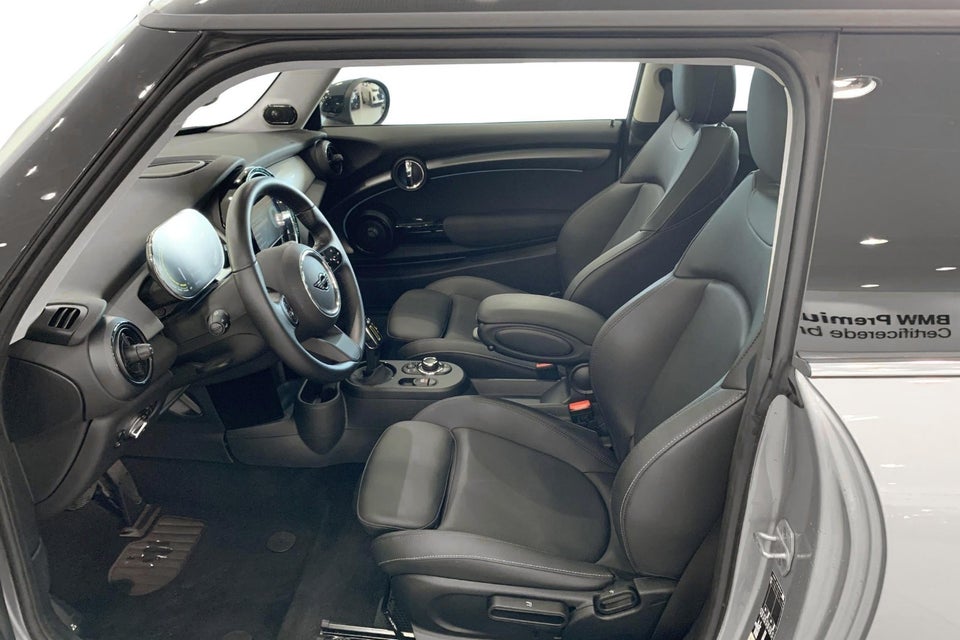 MINI Cooper SE Classic 3d