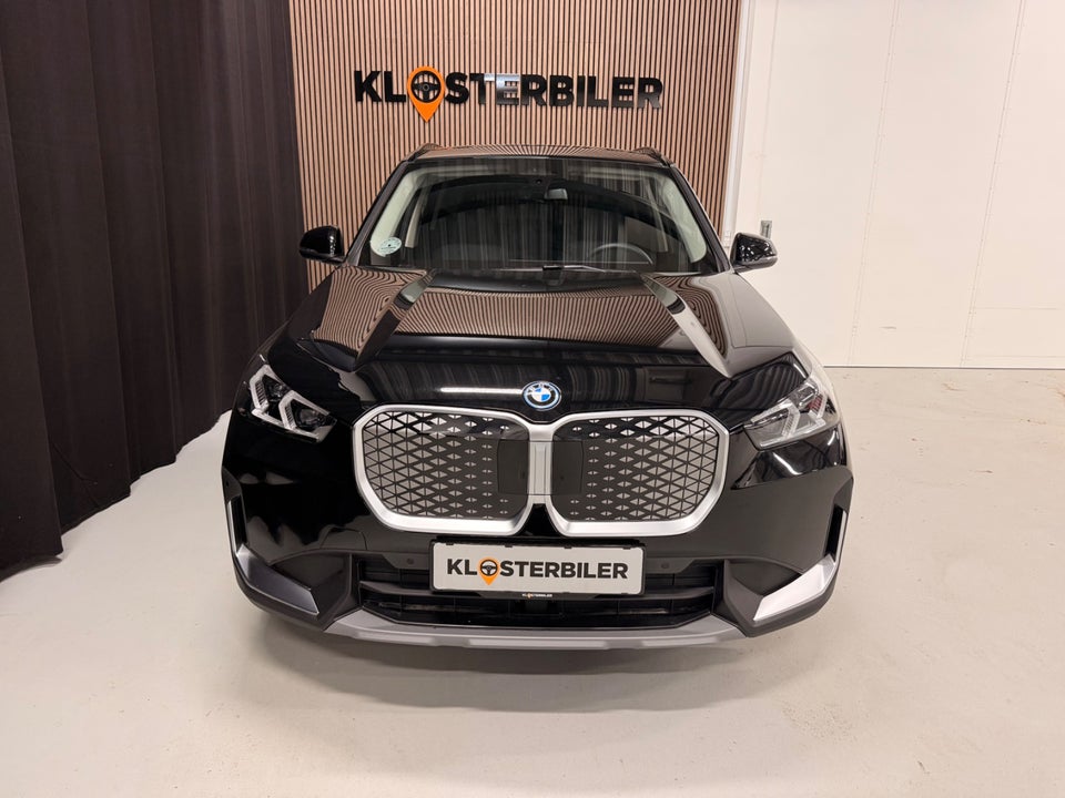 BMW iX1 eDrive20 X-Line 5d
