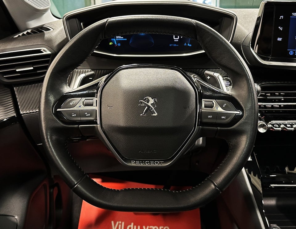 Peugeot 208 1,2 PureTech 100 Allure Sky EAT8 5d