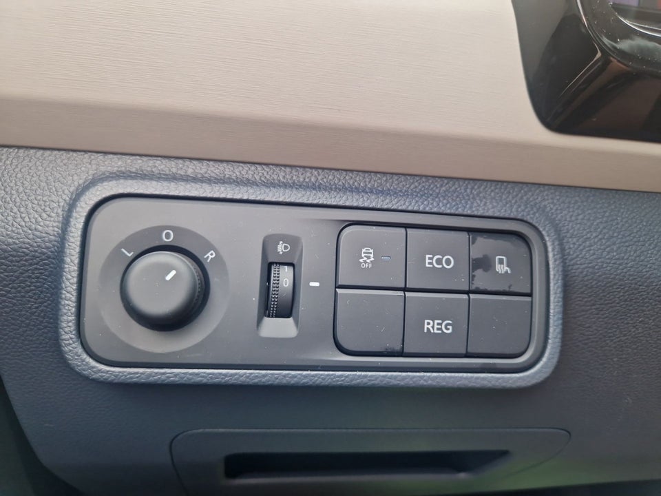 Maxus e-Deliver 3 50 Cargo Van LWB