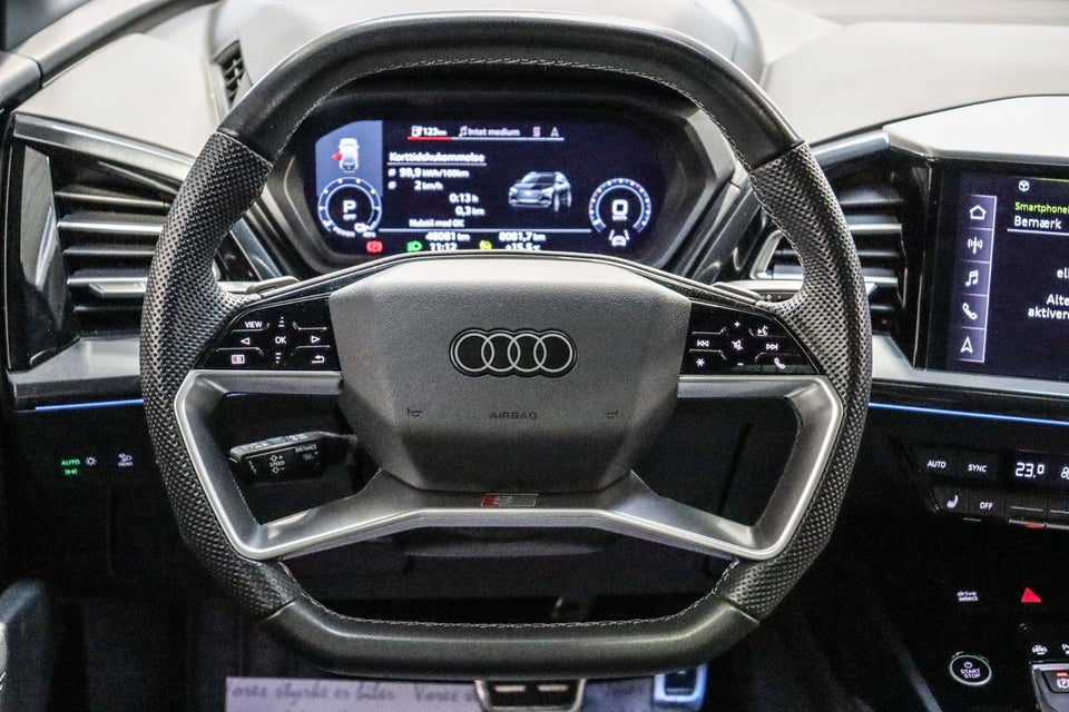 Audi Q4 e-tron 50 S-line quattro 5d