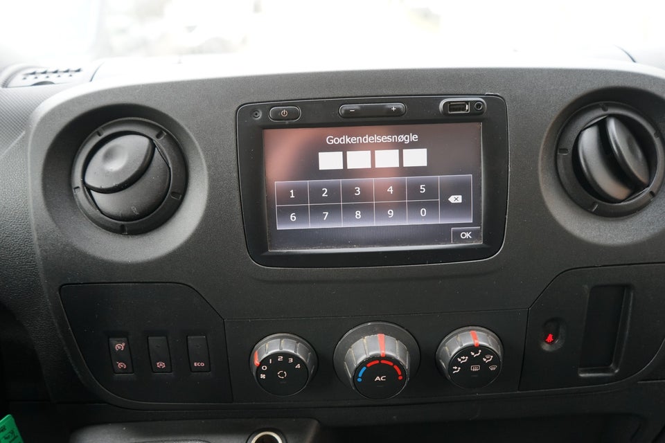 Renault Master III T35 2,3 dCi 145 L3 Db.Kab m/lad 4d