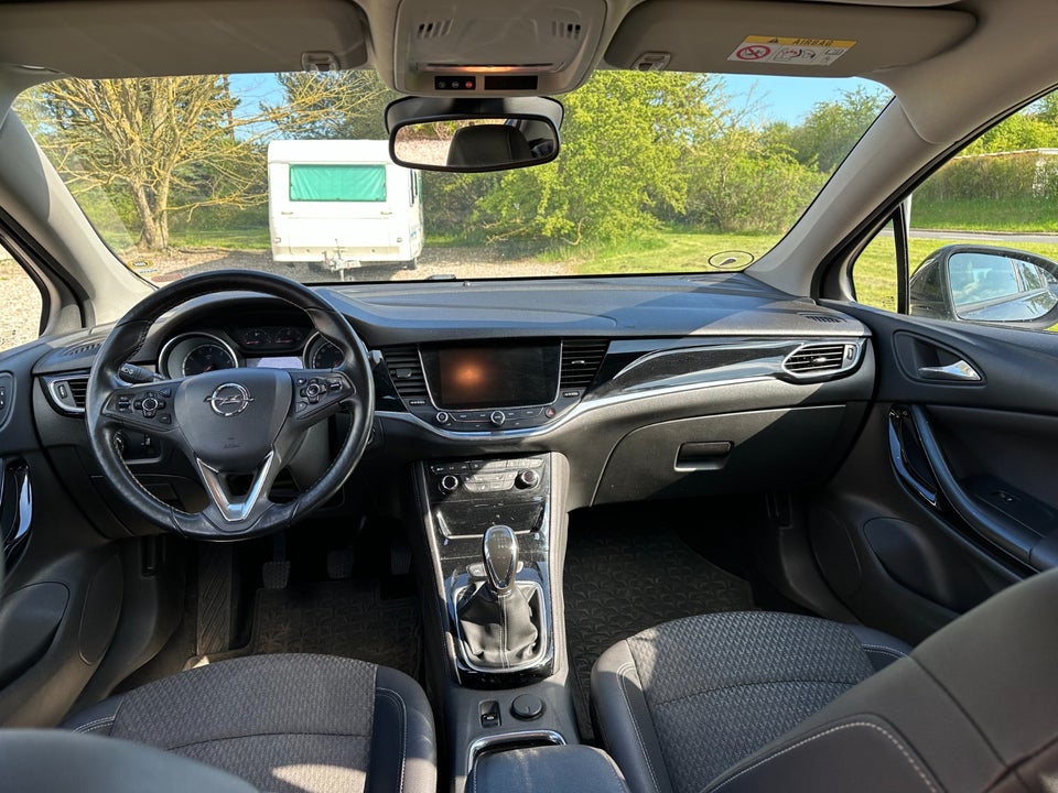 Opel Astra 1,6 T 200 Dynamic 5d