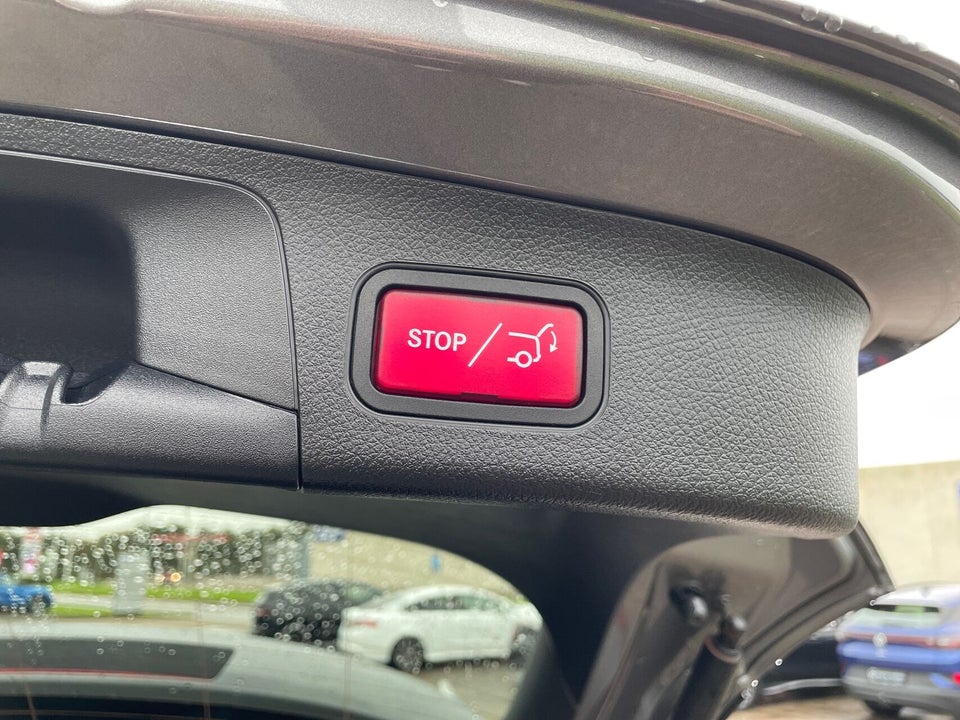 Mercedes EQA300 4Matic 5d