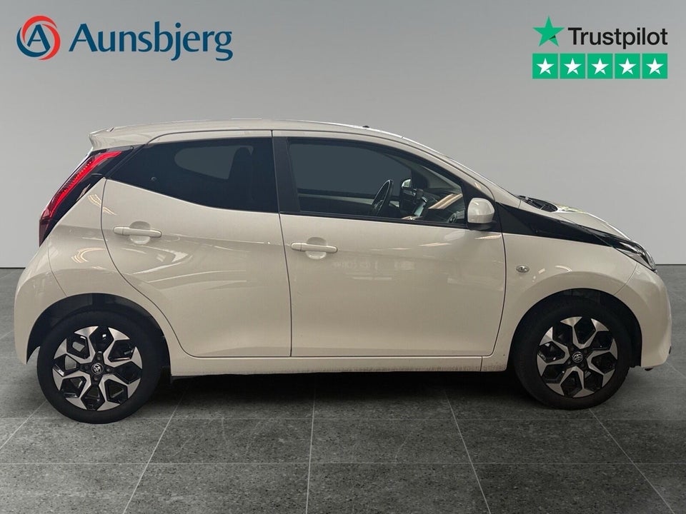 Toyota Aygo 1,0 VVT-i x-press 5d