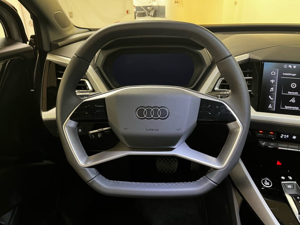 Audi Q4 e-tron 45 S-line 5d