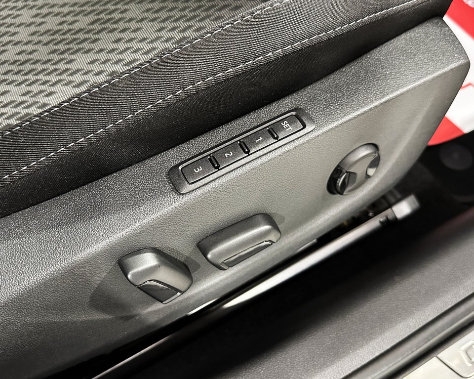 Skoda Octavia 2,0 TDi 150 Style Combi DSG 5d