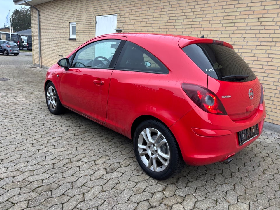 Opel Corsa 1,4 16V Cosmo 3d