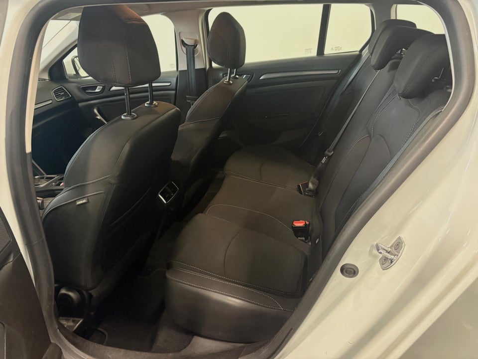 Renault Megane IV 1,6 E-Tech Zen Sport Tourer 5d