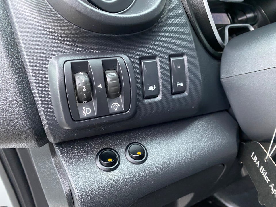 Renault Trafic T29 2,0 dCi 145 L2H2