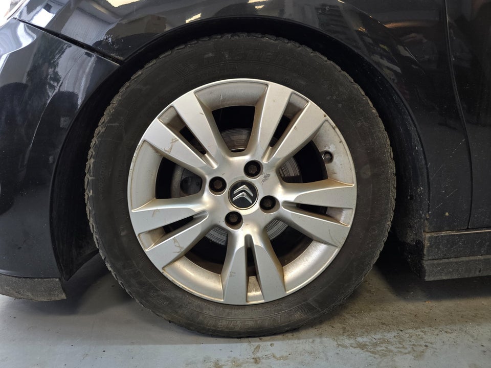 Citroën DS3 1,6 e-HDi 90 Style 3d