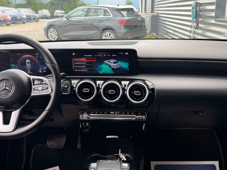 Mercedes A250 e 1,3 Progressive aut. 4d
