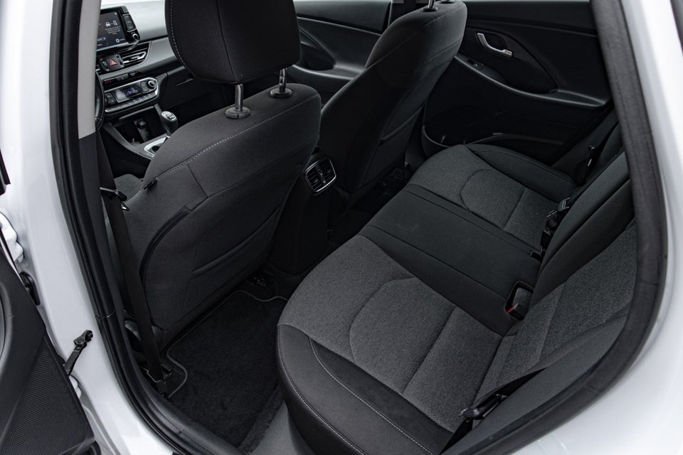 Hyundai i30 1,0 T-GDi Essential stc. 5d