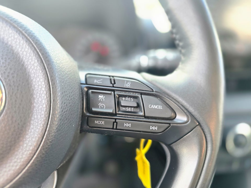 Toyota Yaris 1,5 Active 5d