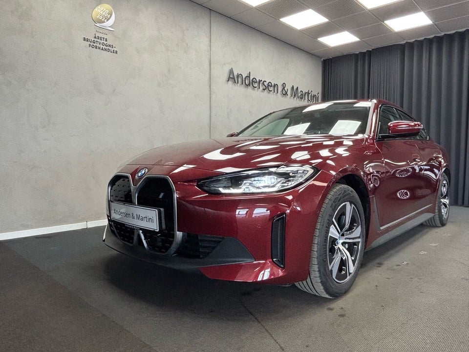 BMW i4 eDrive40 Charged 5d