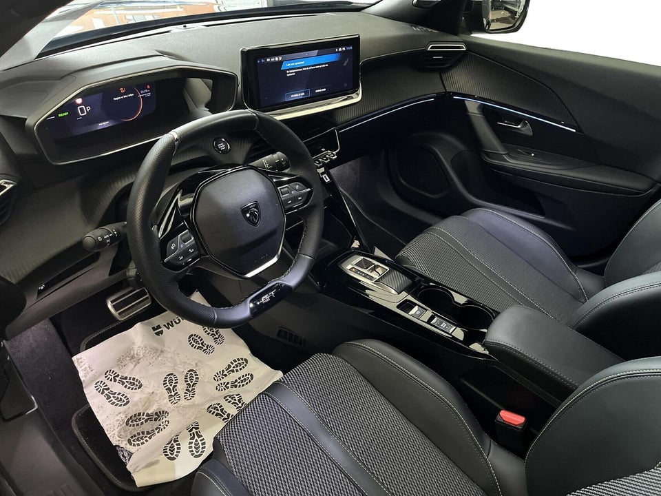Peugeot e-2008 54 GT 5d