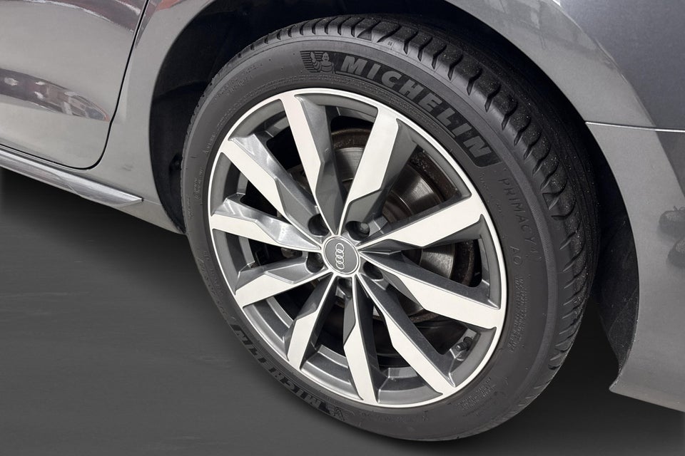 Audi A4 40 TFSi S-line Prestige Tour plus Avant S-tr. 5d
