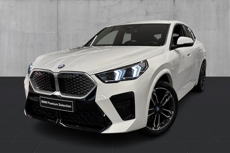 BMW iX2 eDrive20 M-Sport 5d