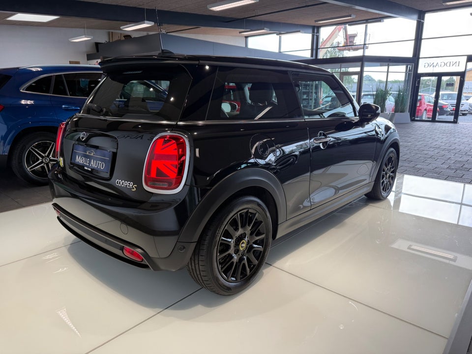MINI Cooper SE Camden Edition 33 3d