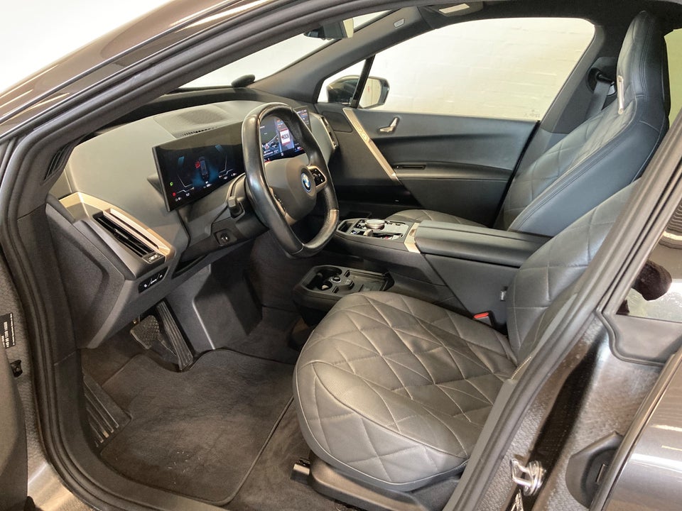 BMW iX xDrive40 Sport 5d