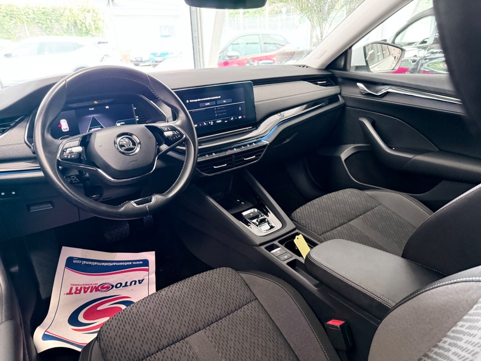 Skoda Octavia 1,4 TSi iV Plus Combi DSG 5d