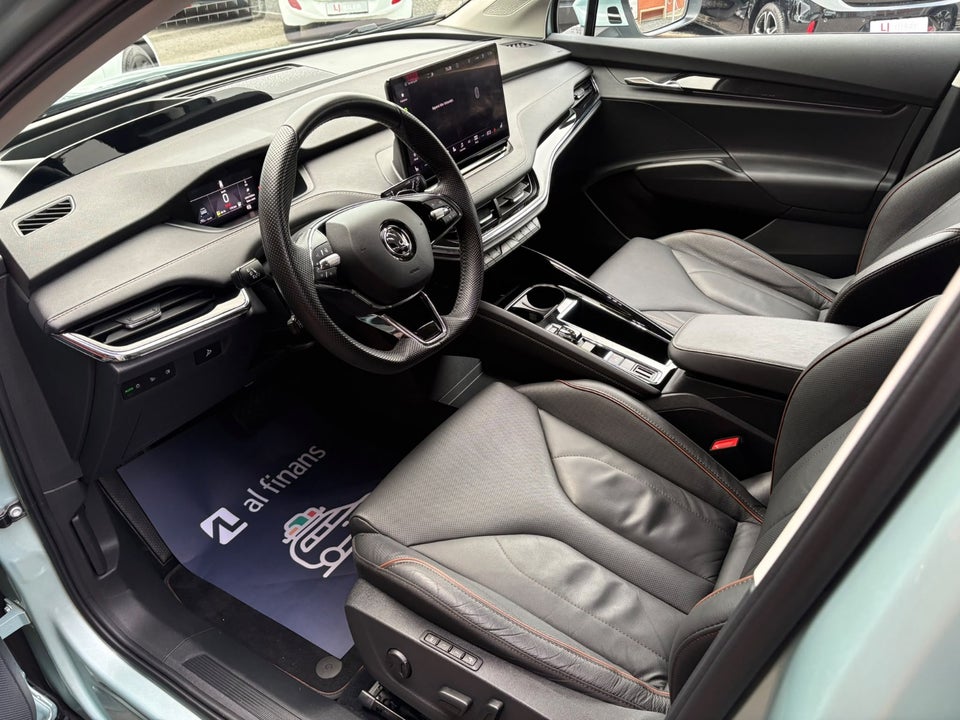 Skoda Enyaq 80 iV Design Selection Suite 5d
