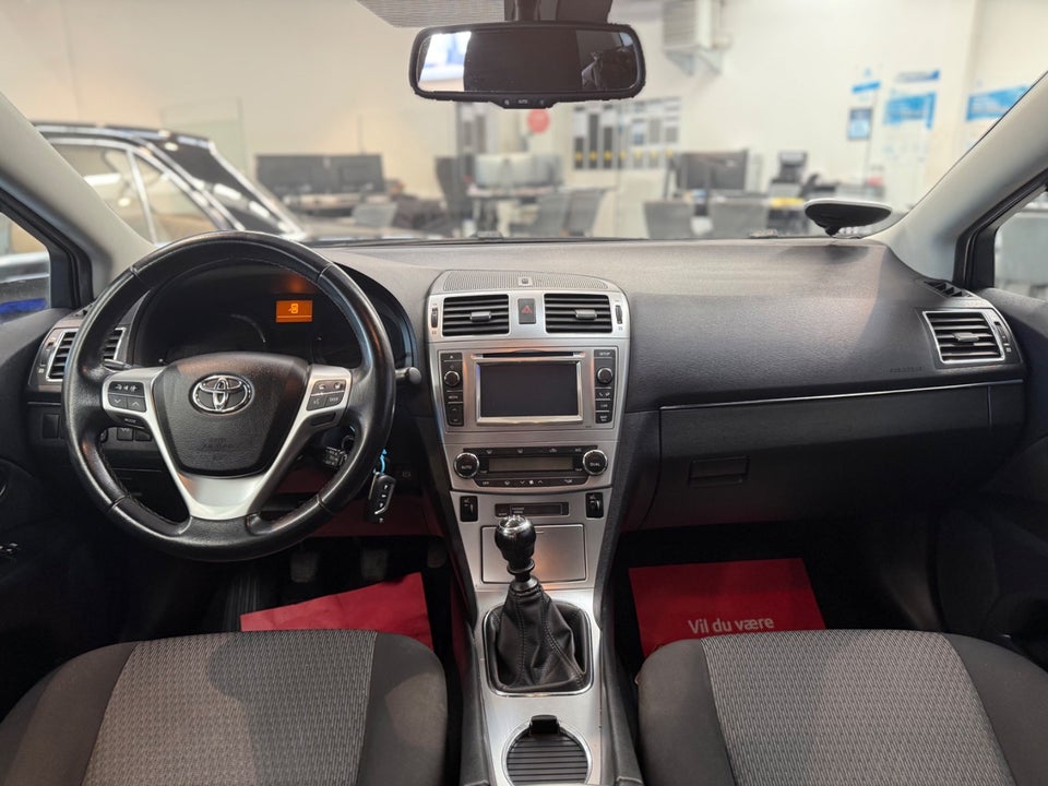 Toyota Avensis 1,6 VVT-i T1 4d