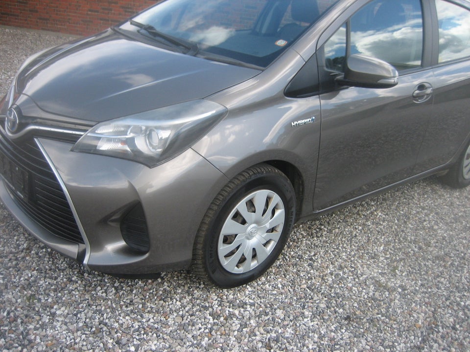 Toyota Yaris 1,5 Hybrid H2 e-CVT 5d