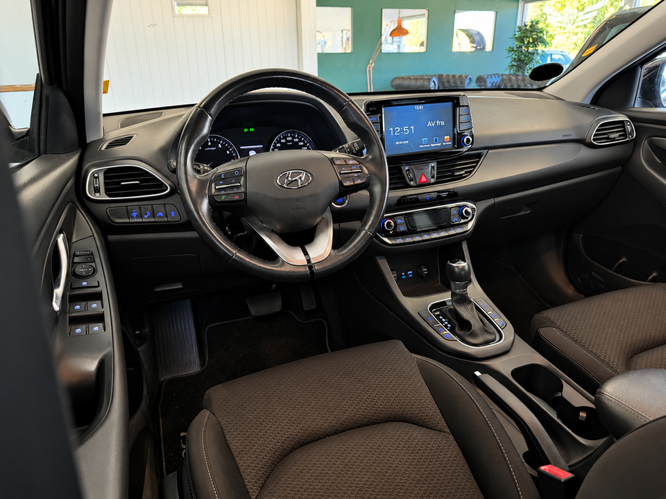 Hyundai i30 1,4 T-GDi Premium stc. DCT 5d