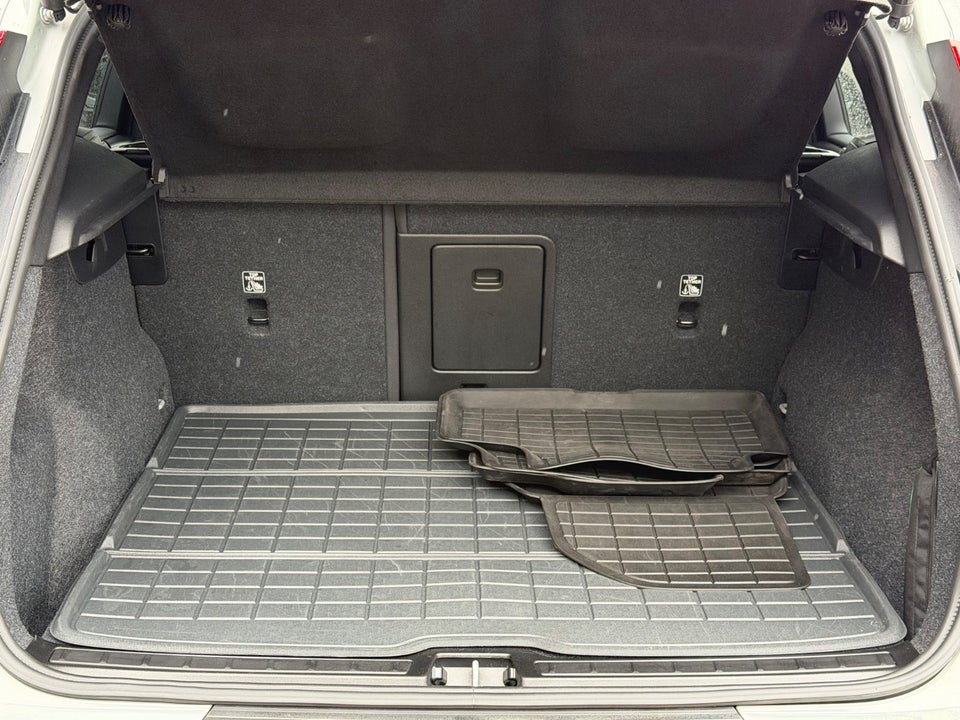 Volvo EX40 Extended Range Core 5d