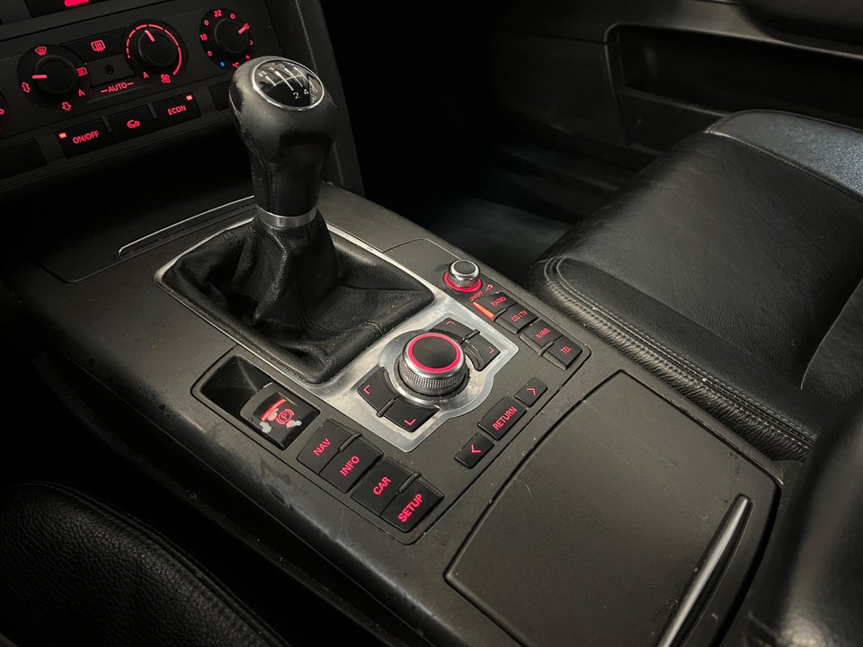 Audi A6 2,4 V6 4d